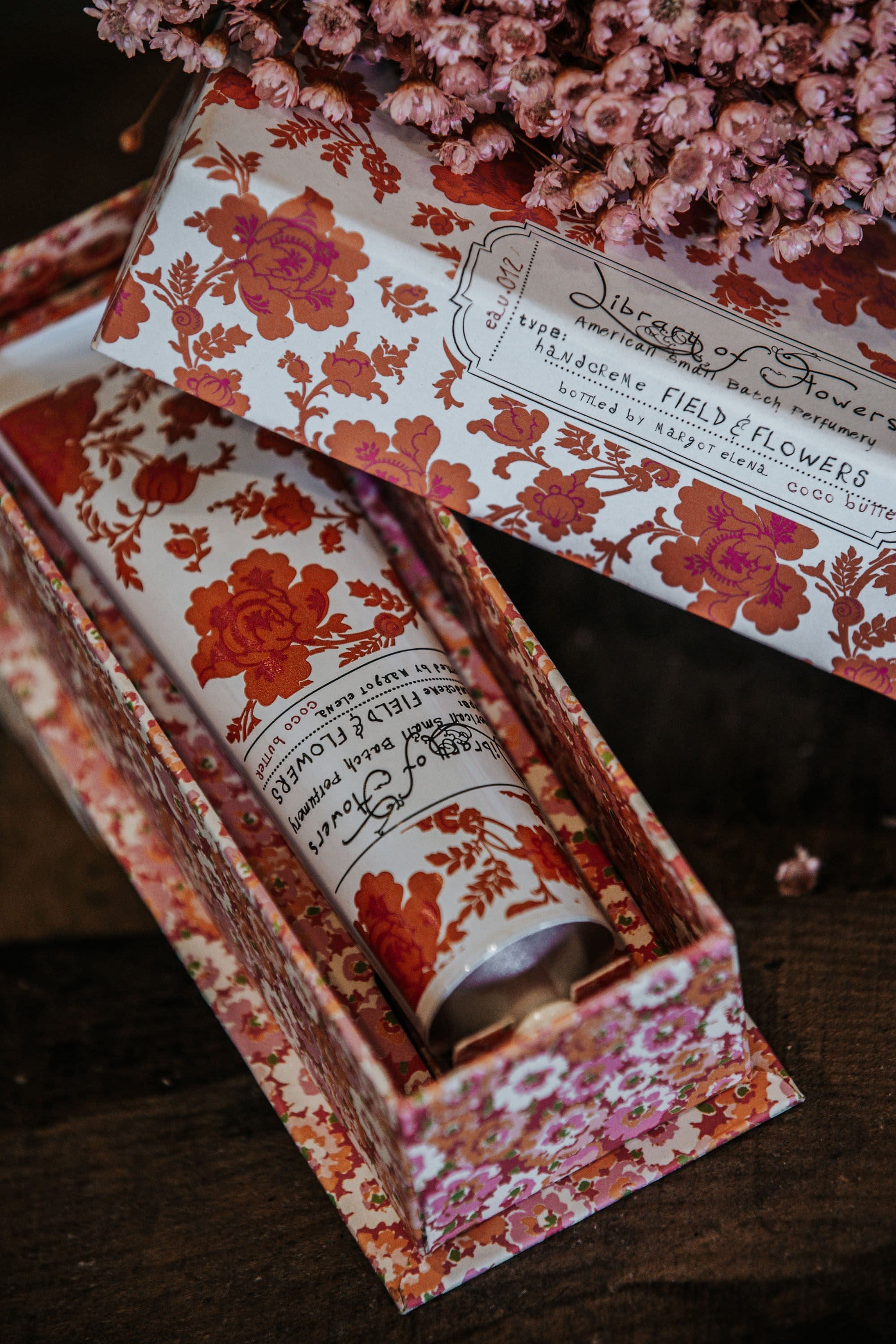 Library of Flowers Personal Care Field and Flowers Handcreme